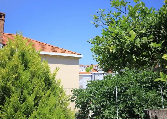 With Wifi - 8590 شقة